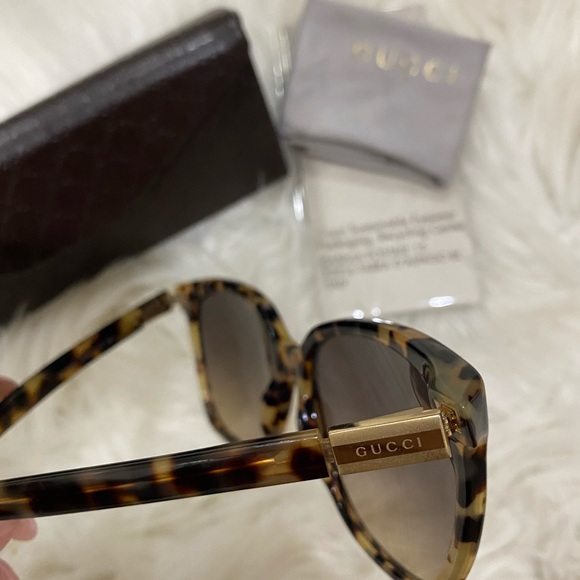 Gucci Leopard Cat Eyes Sunglasses - Picture 2 of 4